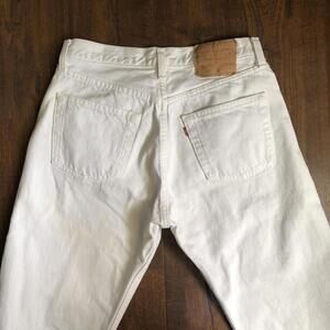 Vintage 90s Levi 501 High Waisted ButtonFly Mom Jeans 28 For Women 28x29 USA